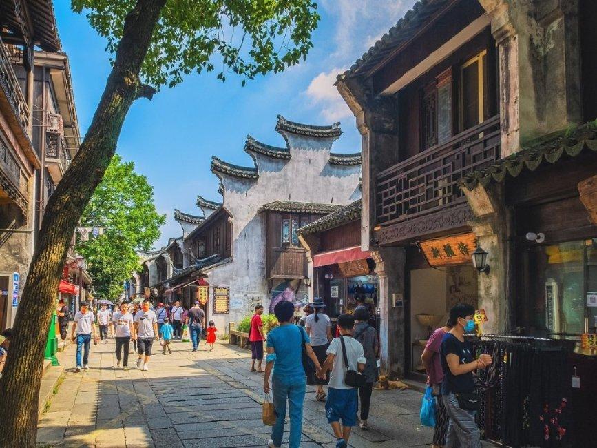 12亿罚款让我想到一句电影台词：他只是想要活着，他犯了什么罪！